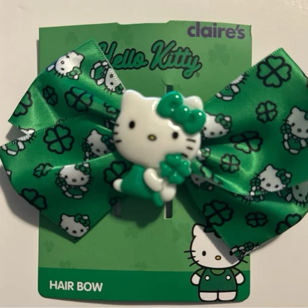 Hello Kitty Claire’s St. Patrick’s Day Green Shamrock Clip Hair Bow Sanrio NWT